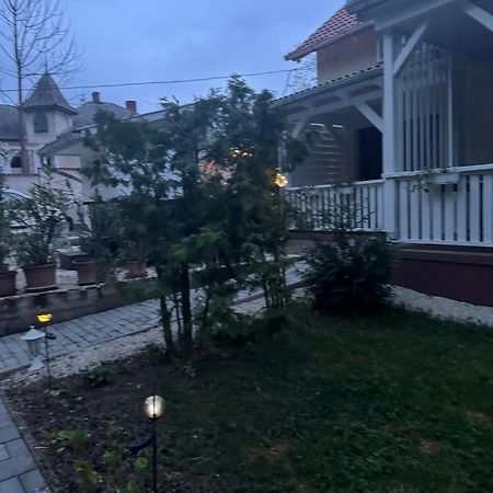 Szem-S Vendeghaz Hotel Balatonszárszó Buitenkant foto