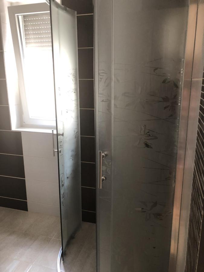Szem-S Vendeghaz Hotel Balatonszárszó Buitenkant foto
