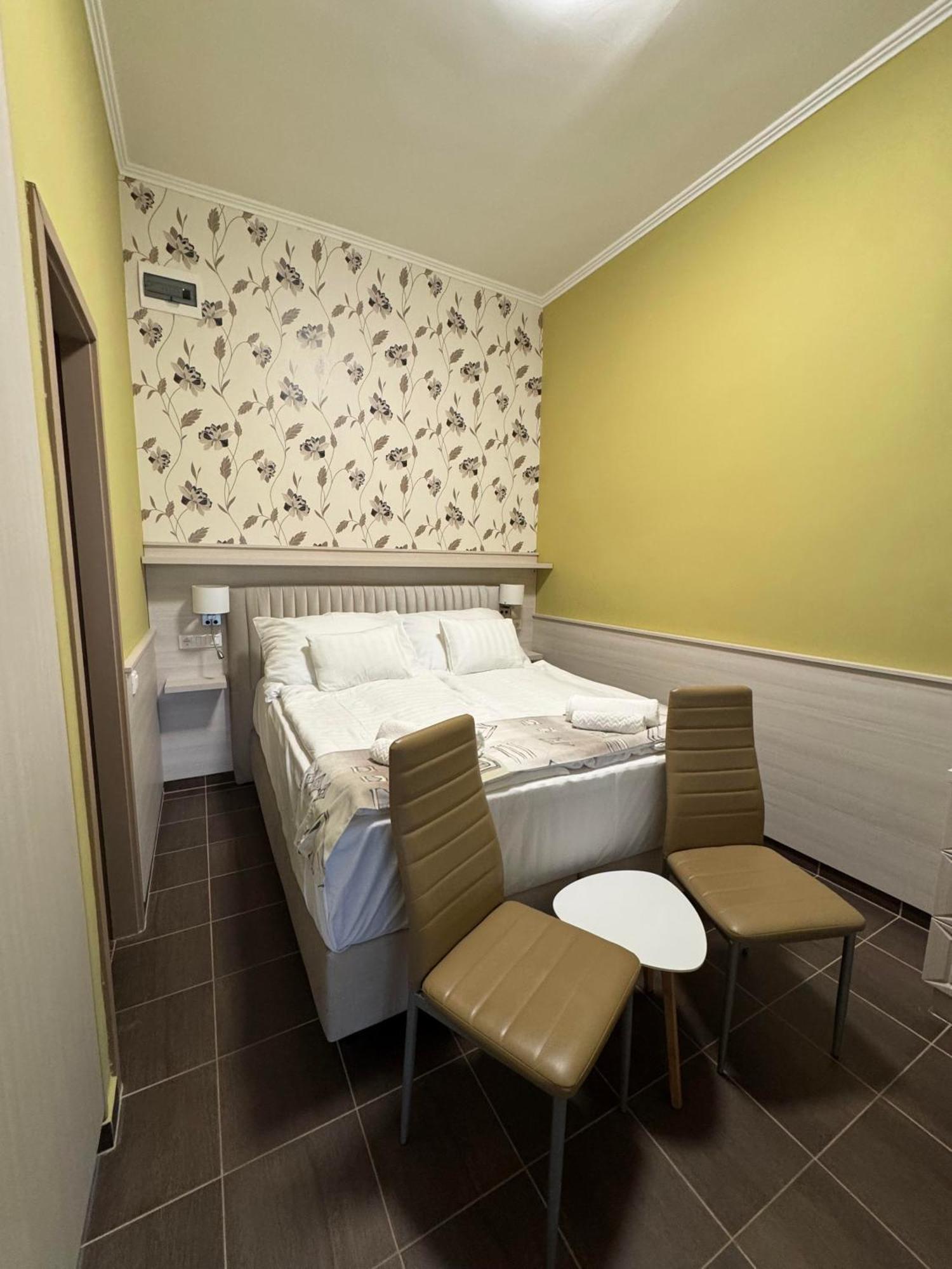 Szem-S Vendeghaz Hotel Balatonszárszó Buitenkant foto