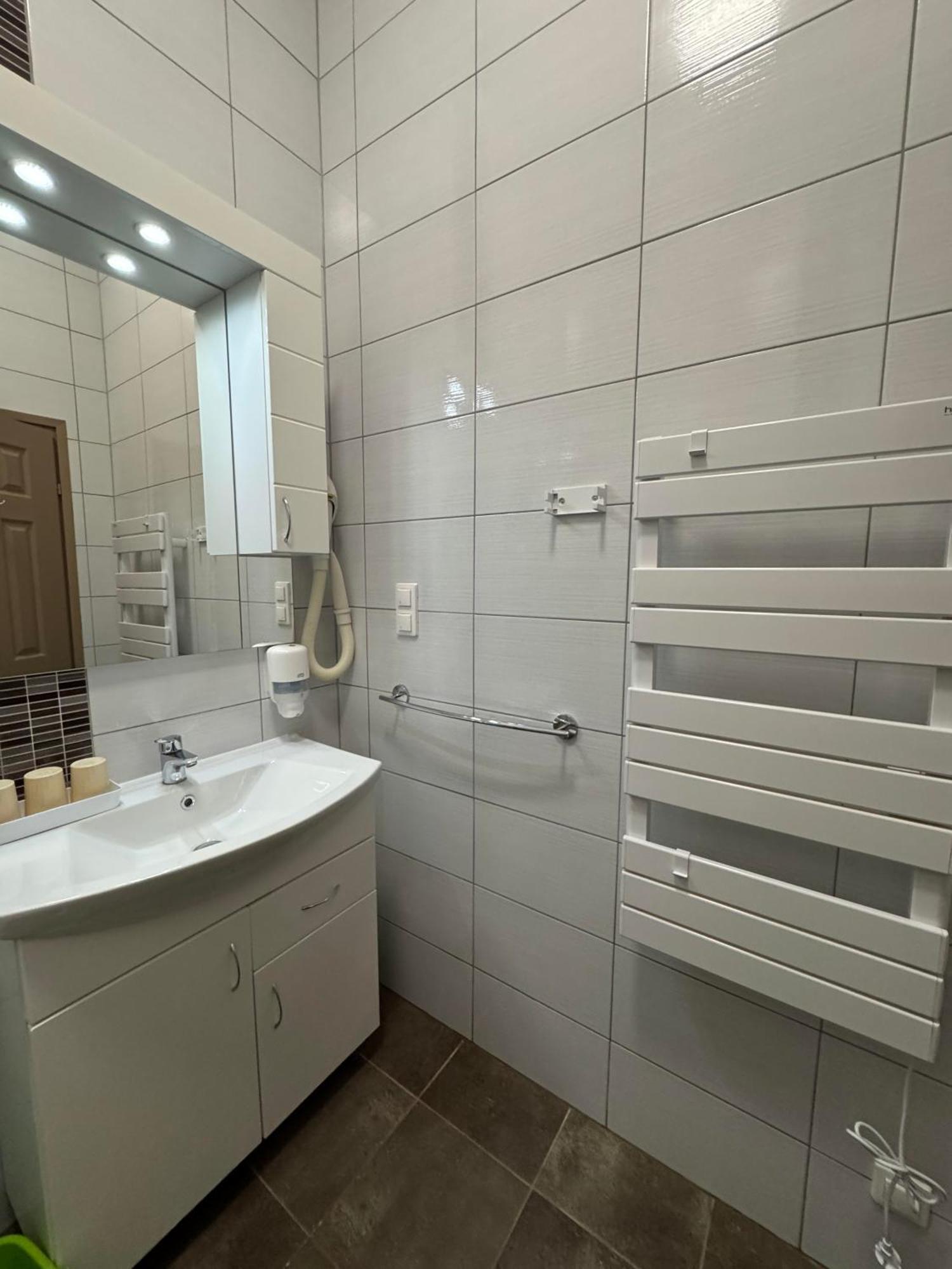 Szem-S Vendeghaz Hotel Balatonszárszó Buitenkant foto