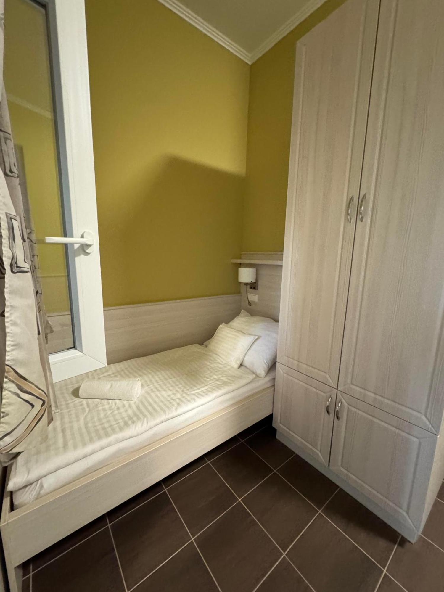 Szem-S Vendeghaz Hotel Balatonszárszó Buitenkant foto